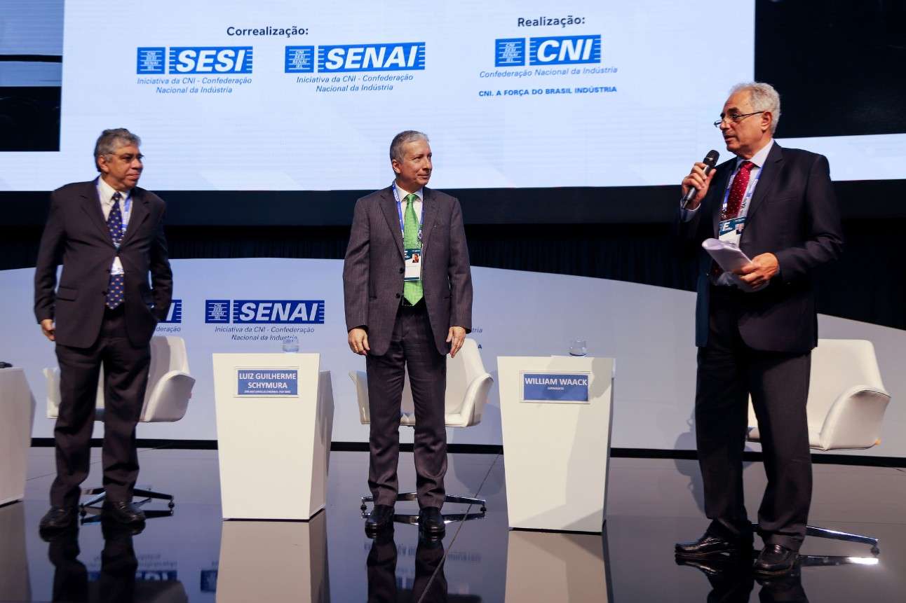 ENAI 2018 – Para especialistas, recuperação econômica depende de ajuste nas contas