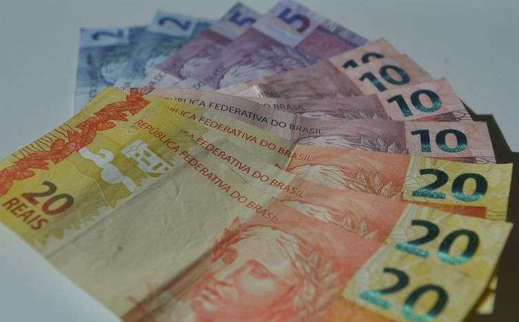 Estimativa de inflação sobe pela quinta vez e vai para 4,43% este ano