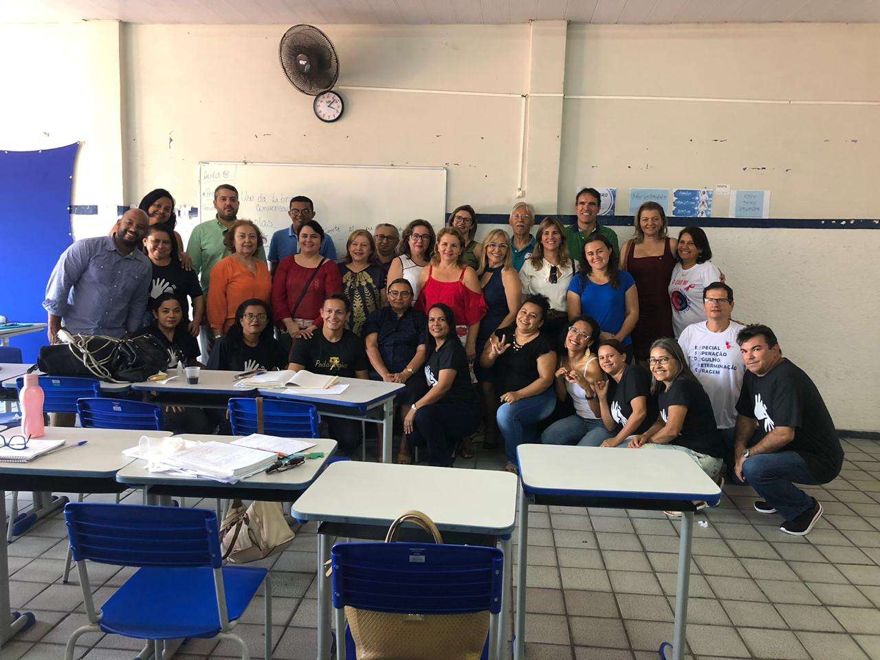 SESI faz doação de computadores para Centro de Atendimento aos Surdos