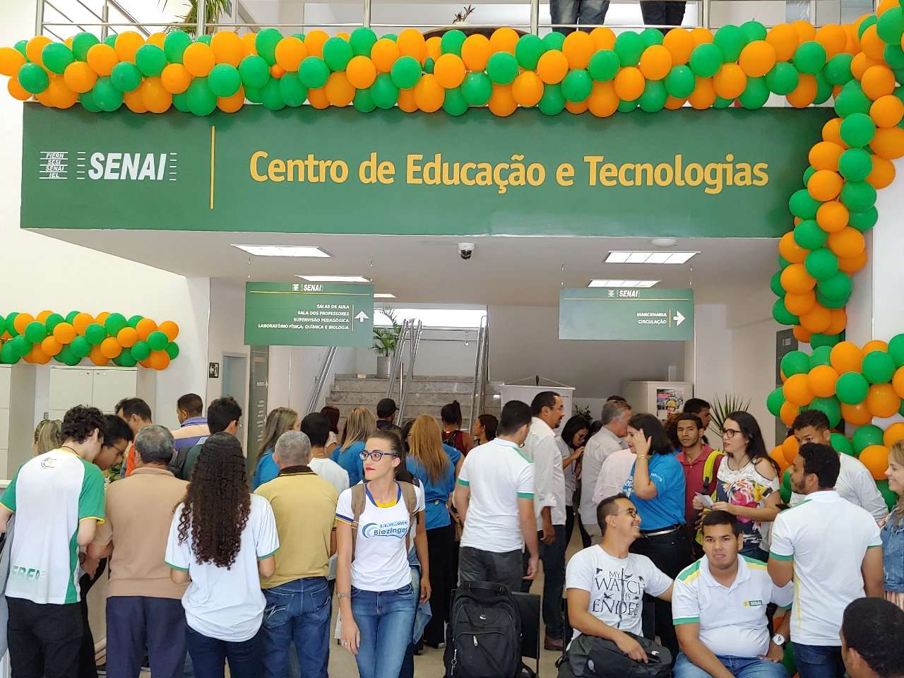 Mundo SENAI desperta para o conhecimento, inovação e formação profissional