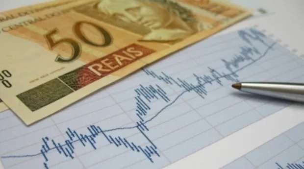Mercado mantém estimativa de inflação em 3,71% este ano
