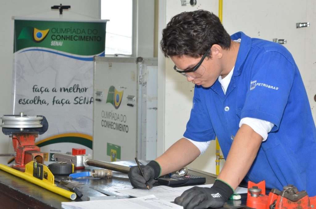 Aluno do SENAI/CTGÁS-ER conquista vaga para a WorldSkills Competition, na Rússia
