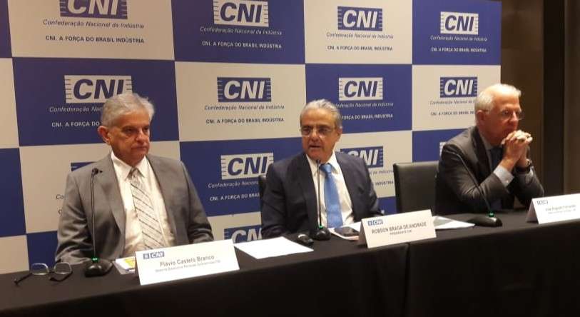 Economia crescerá 2,7% e indústria terá expansão de 3% em 2019, prevê CNI