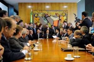 Presidente entrega proposta de reforma da Previdência para votação no Congresso Nacional
