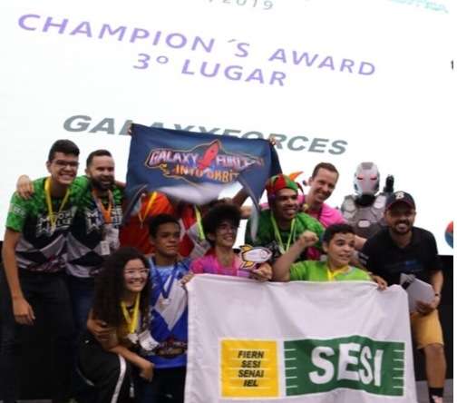 Alunos do SESI Mossoró estão na etapa nacional do torneio de robótica FLL