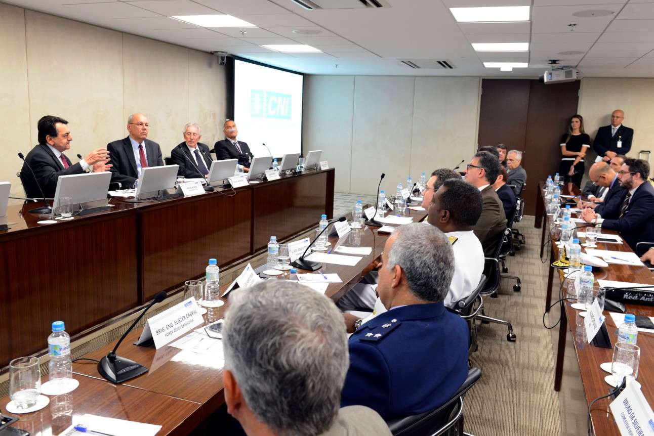 Conselho da CNI apoiará projetos estratégicos da base industrial de defesa e segurança