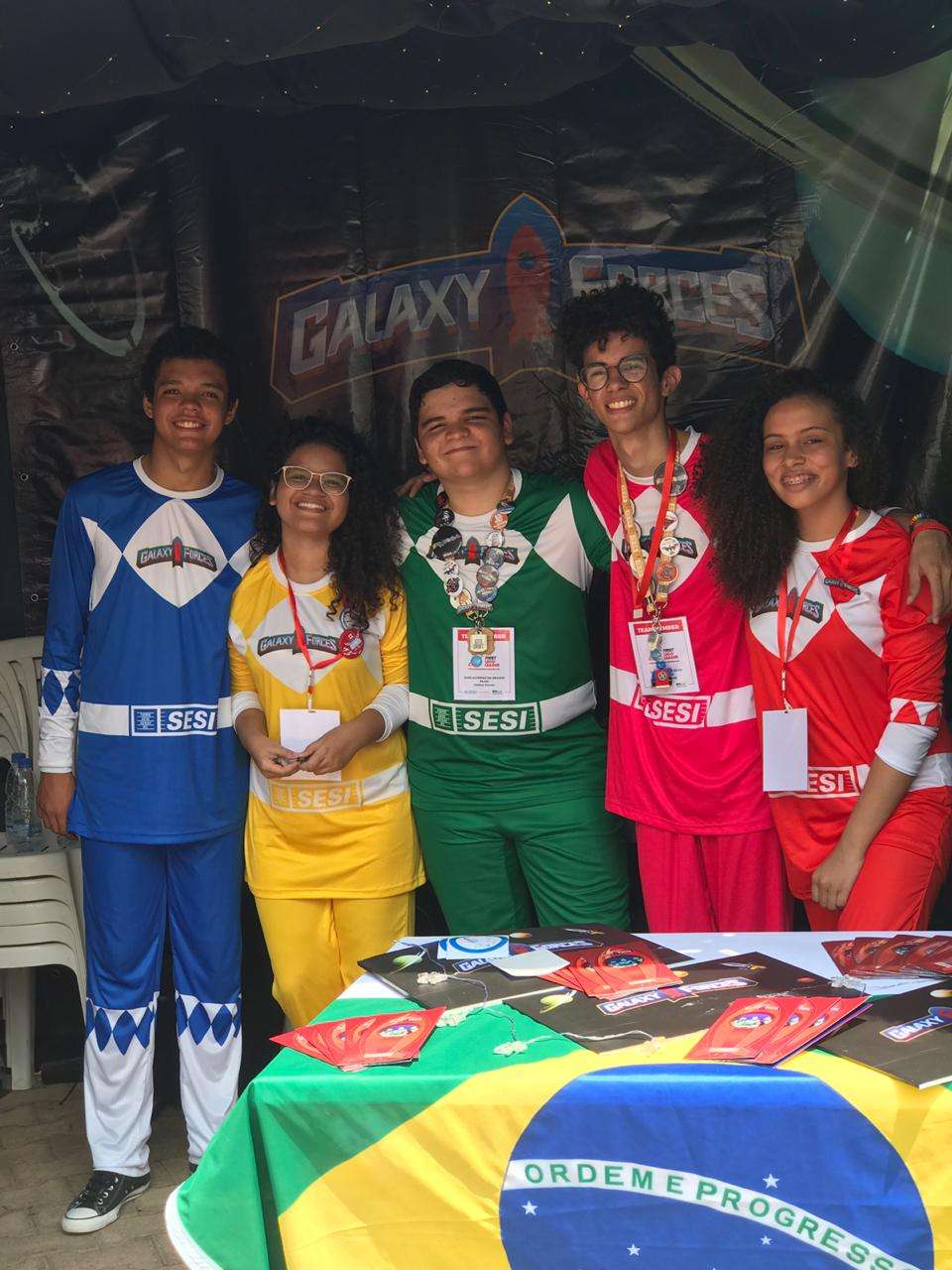 Alunos da Escola SESI participam do Torneio Internacional de Robótica no Líbano