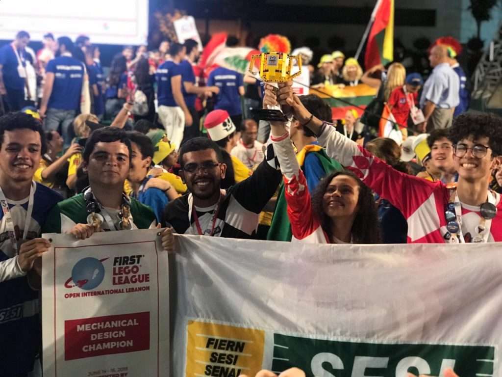 Alunos do SESI-RN ficam em primeiro lugar na categoria “Design do Robô” em Torneio Internacional