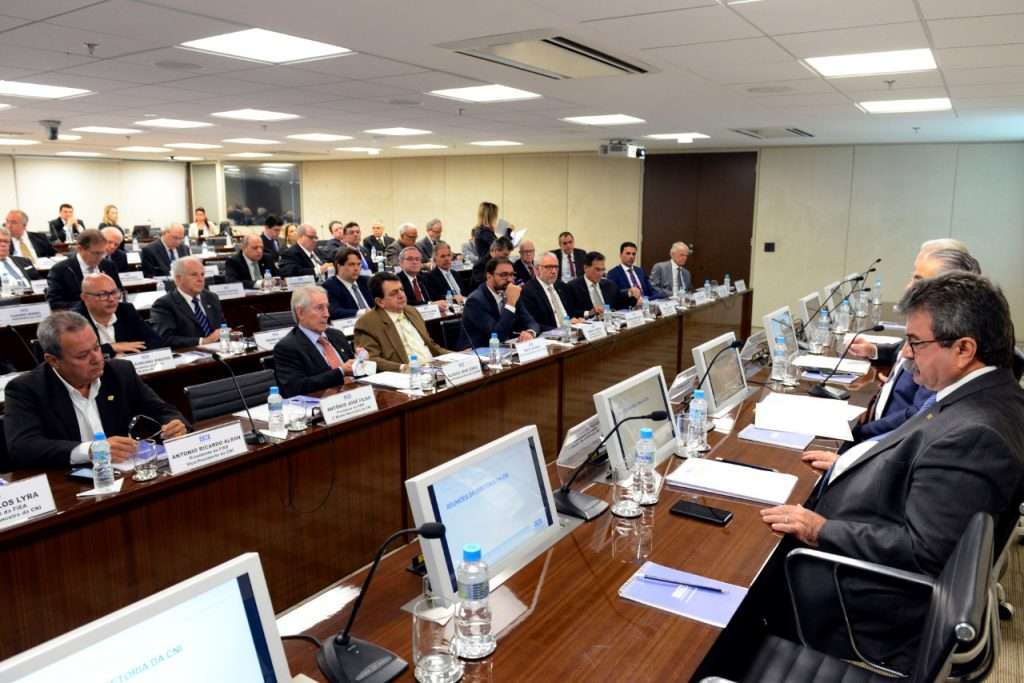 Presidente da FIERN participa de reunião de diretoria da CNI