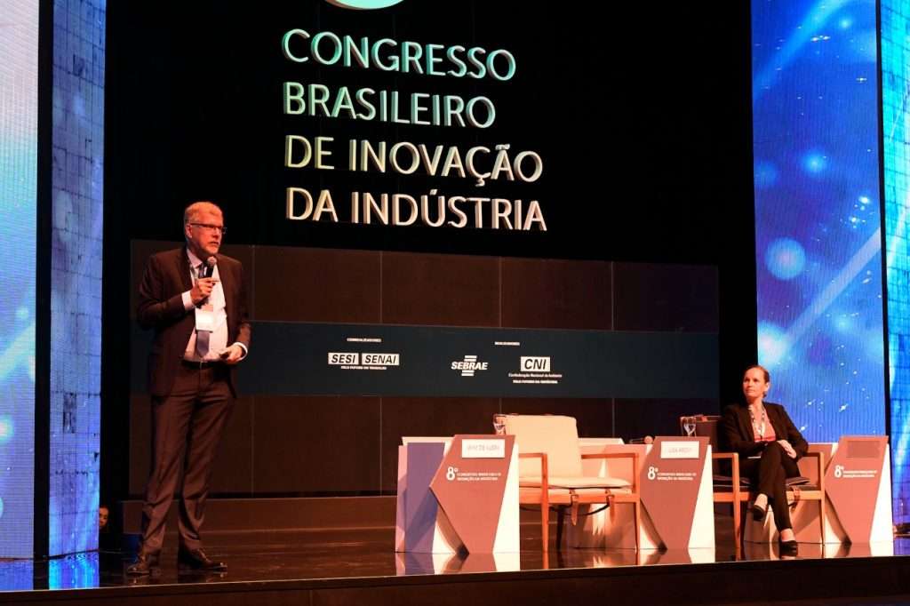 Internet das coisas e big data deixarão o mundo mais seguro, diz holandês especialista em defesa