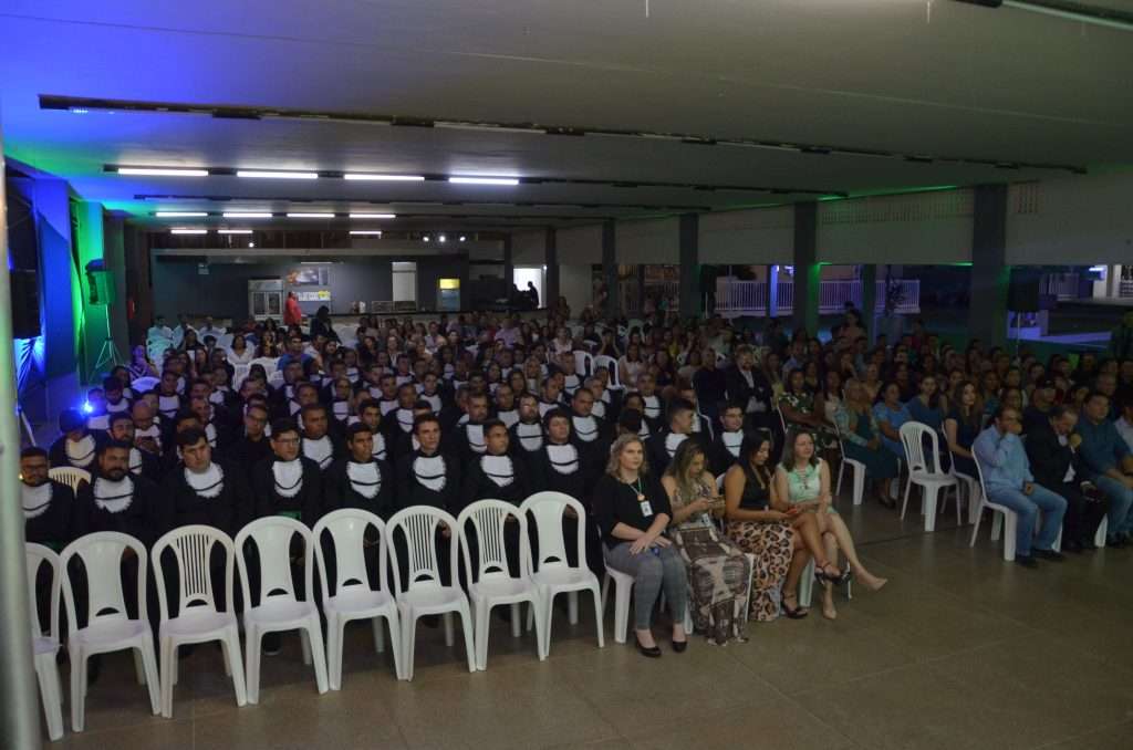 Cento e cinquenta alunos do SENAI-RN participam de solenidade de colação de grau