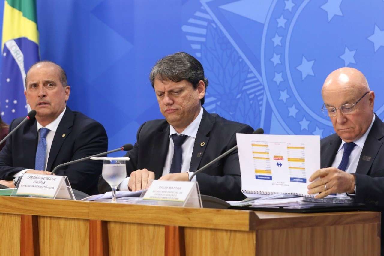 Privatizações vão modernizar as empresas e impulsionar a economia, destaca CNI