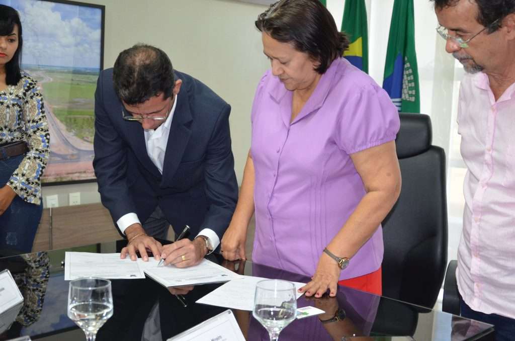 Estado e SENAI-RN assinam ordem de serviço para capacitar beneficiários do projeto Governo Cidadão