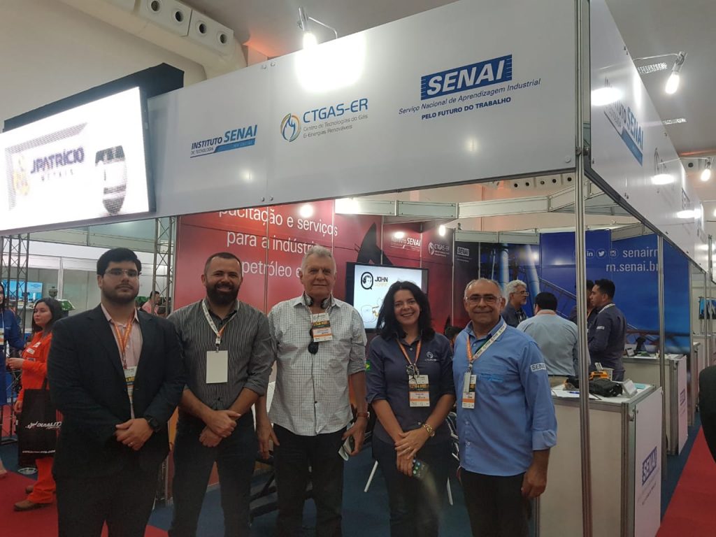 SENAI fortalece relações com setor petrolífero em evento nacional