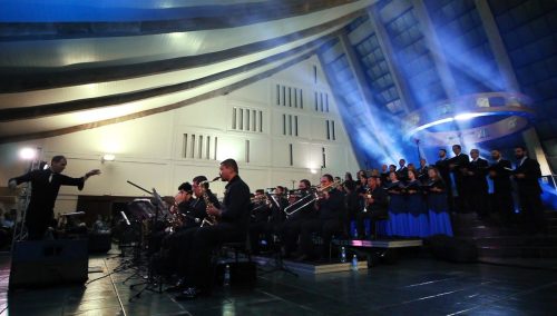 Orquestra SESI Big Band e Coral Camerata de Vozes do RN se apresentam em espetáculo Natalino