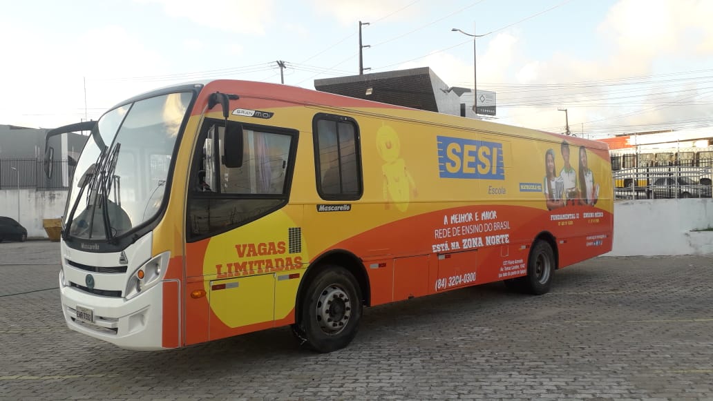 SESI-RN inova com unidade móvel que vai à indústria para matrícula
