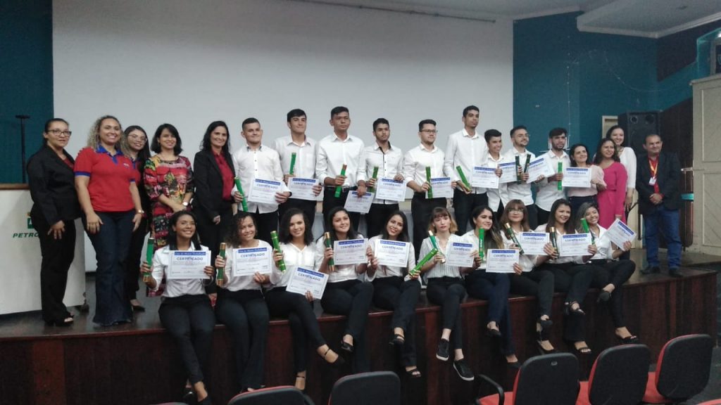 SENAI/RN certifica jovens da 5ª edição do Programa Petrobras Jovem