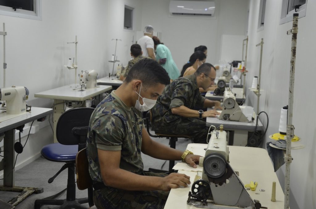 SENAI e FAB firmam parceria para confecção de 3 mil máscaras de tecido