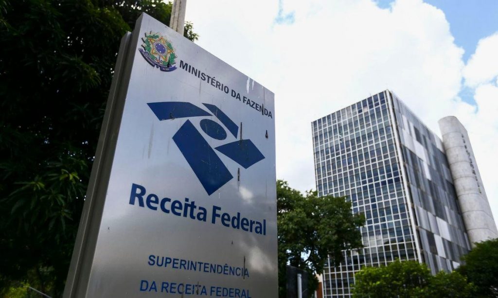 Receita Federal prorroga até 31 de agosto suspensão das ações de cobrança