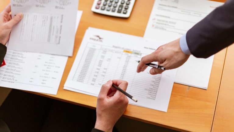 CET: conheça seus direitos como consumidor bancário