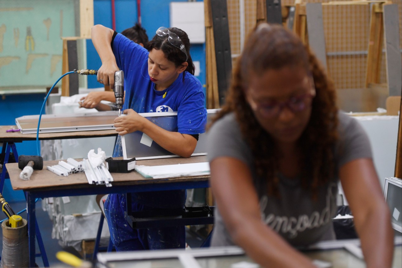 Indústria mostra confiança moderada no primeiro semestre de 2024, aponta CNI