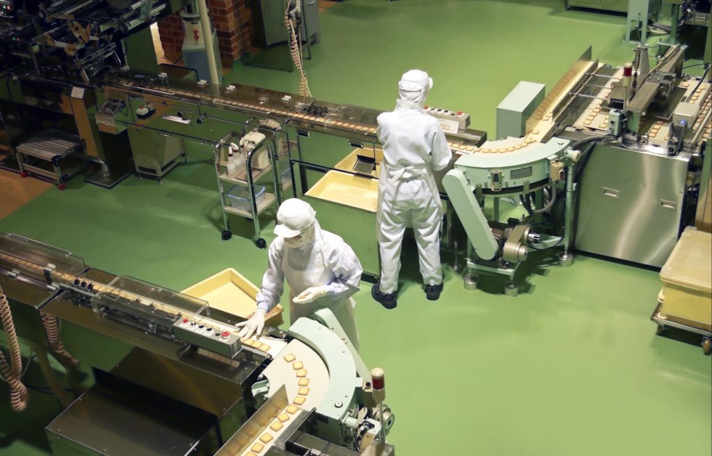 Atividade industrial cai em maio, mas segue em patamar elevado
