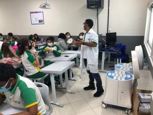 Alunos da SESI Escola Mossoró e SGA aprimoram conhecimento com uso de laboratórios móveis