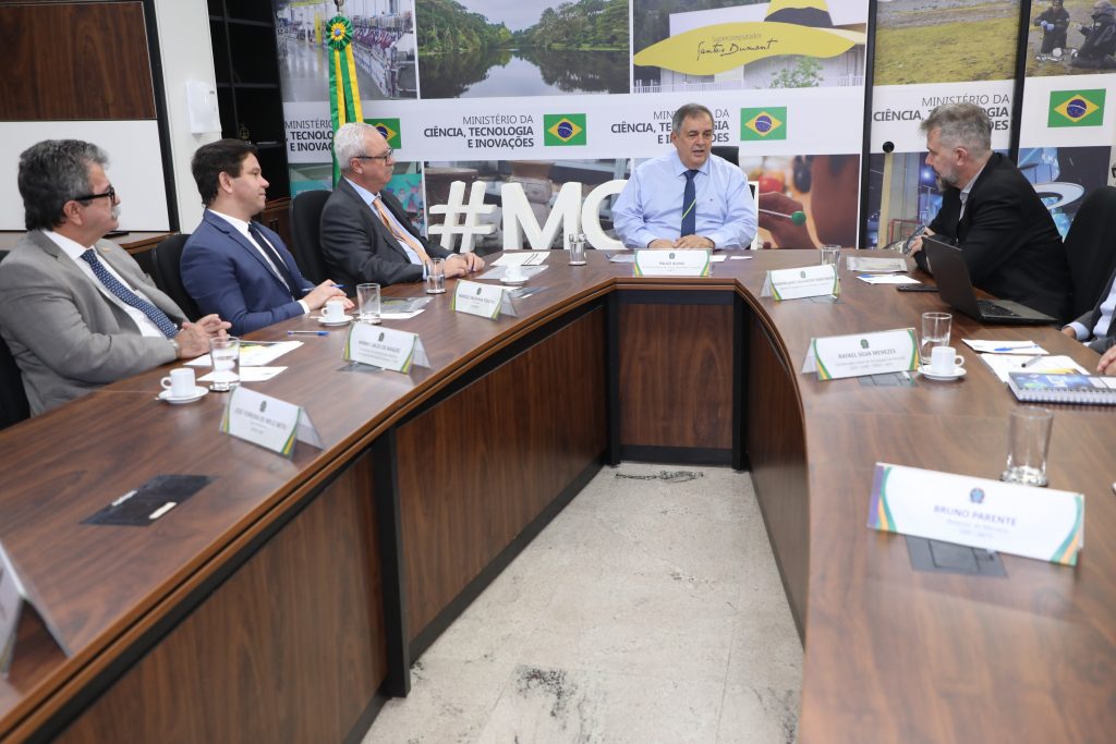 FIERN, SENAI e SEBRAE-RN discutem, com ministros, estratégias para impulsionar novas fronteiras de energia
