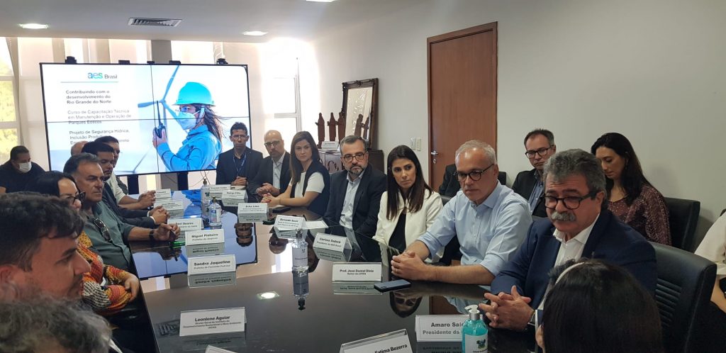 AES Brasil promove, em parceria com o SENAI-RN, inclusão feminina no setor eólico no Rio Grande do Norte