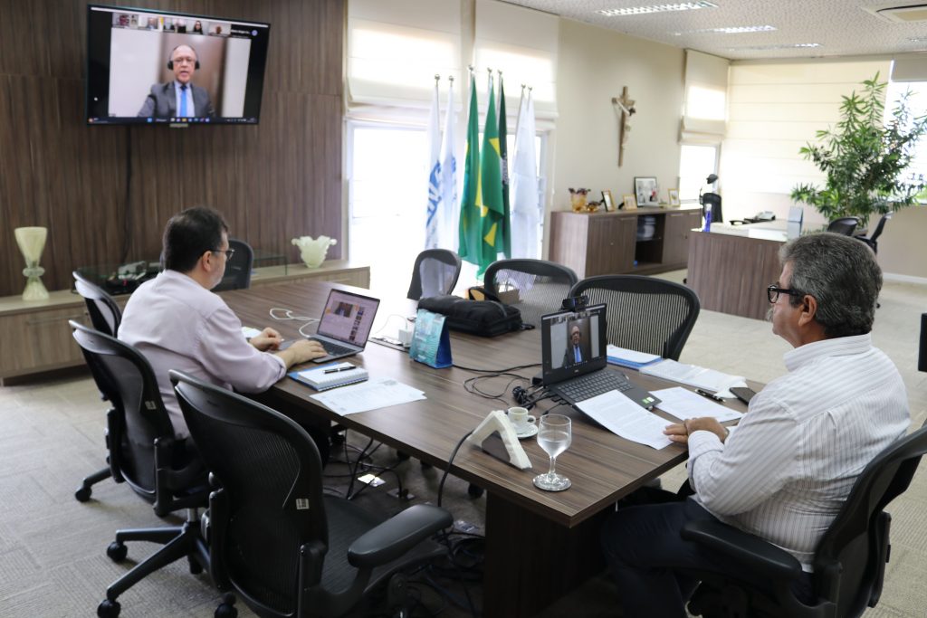 Seminário da CNI debate desafios tributários e oportunidades de crédito para micro e pequenas empresas