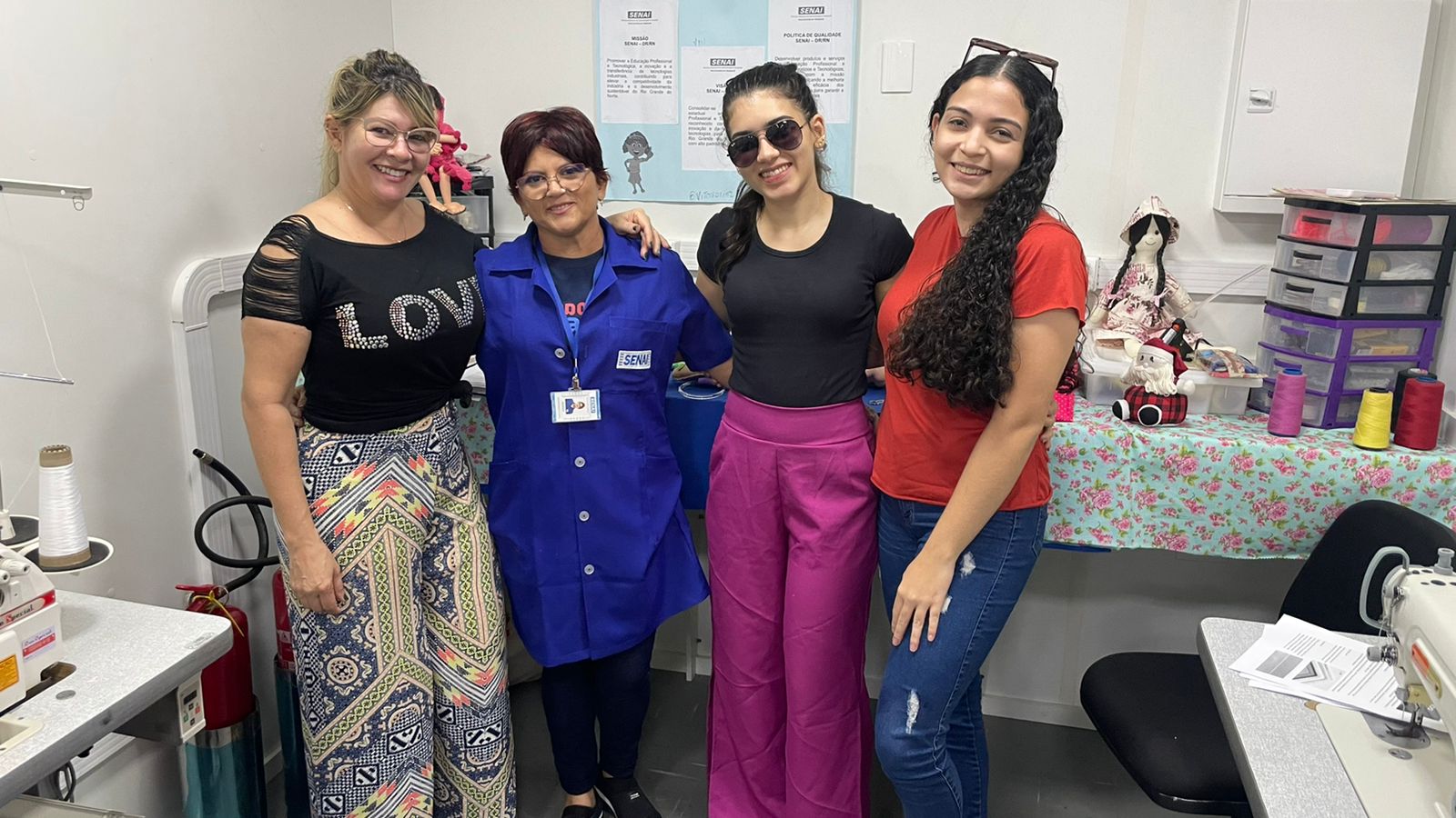 Mundo SENAI: Curso Artesanato Criativo une mãe e filha em torno de uma paixão