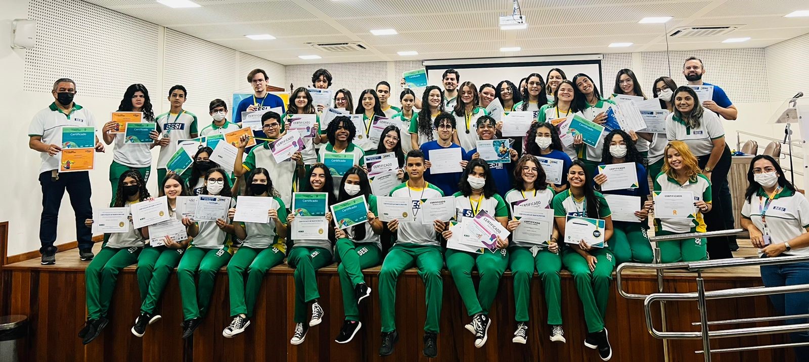 SESI-RN condecora com medalhas alunos por participação em olimpíadas estudantis 2022