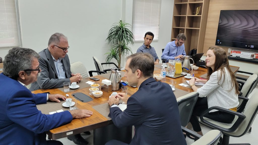 FIERN e SENAI discutem potencial energético do NE e possibilidades de cooperação com Embaixada dos EUA