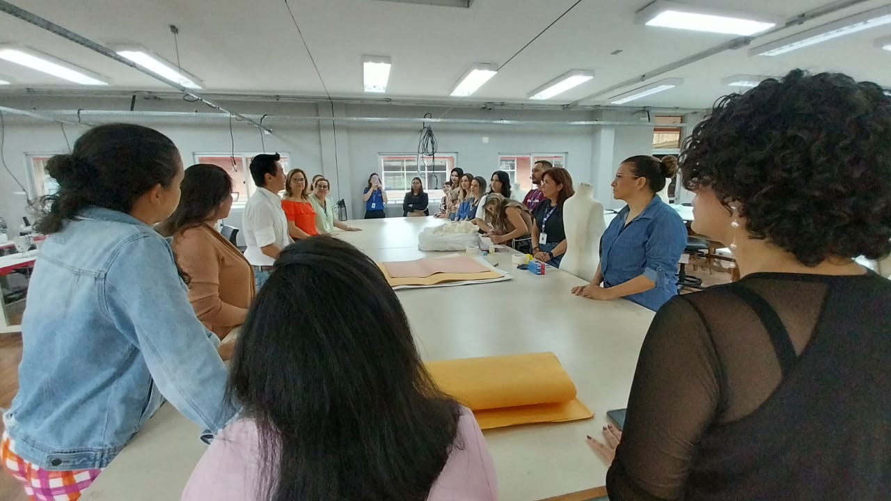 SENAI-RN reúne estudantes e profissionais de moda em Workshop de Modelagem Criativa com Jum Nakao
