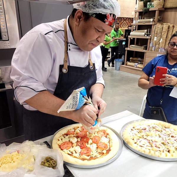 Unidade móvel SENAI Alimentos oferece minicursos