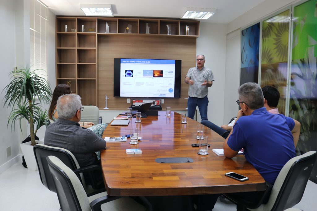 SENAI-RN inicia diálogo para parceria em pesquisas sobre hidrogênio e energia com universidades dos EUA e de Porto Rico