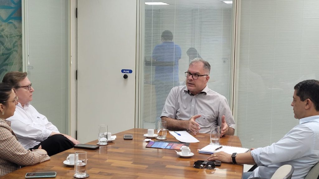 FIERN, SENAI-RN e AES Brasil discutem soluções de mercado para o custo de energia das empresas