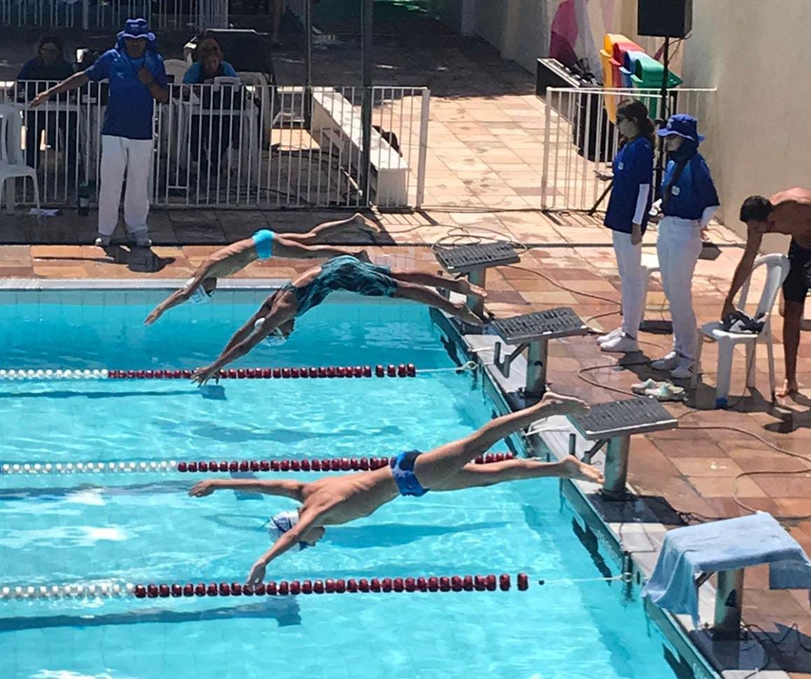 Com mais de 140 medalhas, equipe do SESI Clube é campeã geral do Circuito FAN de Natação 2023