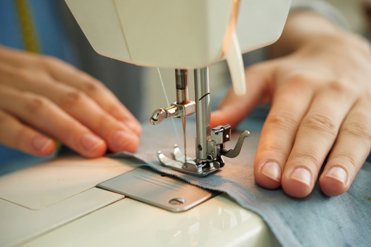 SENAI-RN abre inscrições para Curso de Costura em Tecido Plano