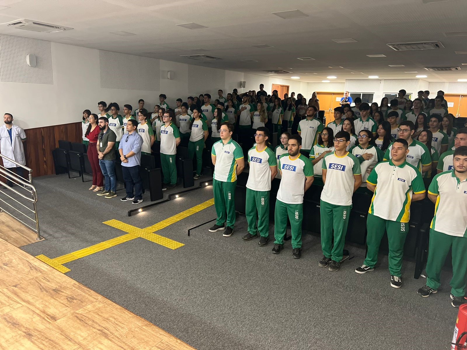 Feira de Profissões amplia conhecimento de estudantes da SESI Escola Mossoró