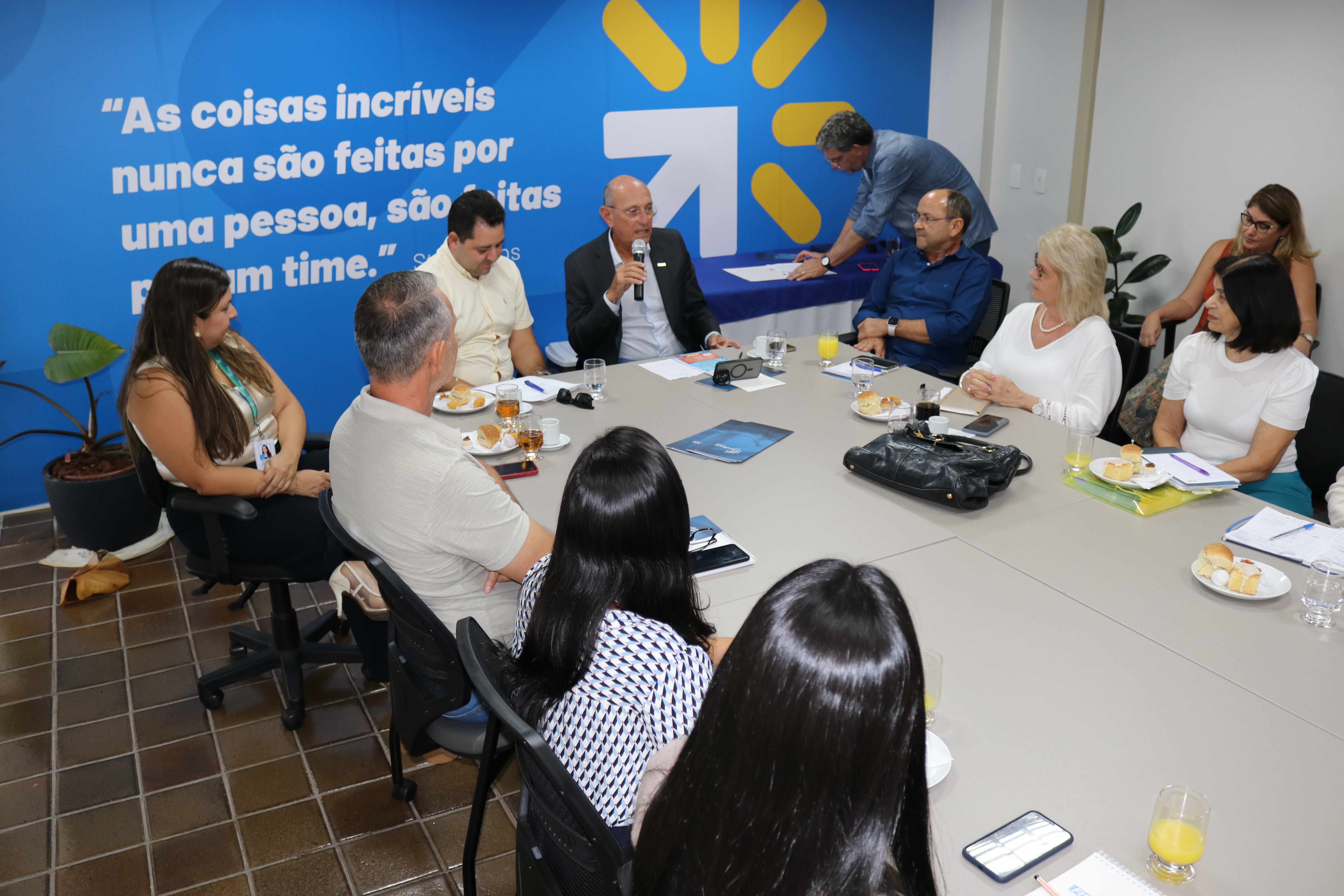 Presidente da FIERN defende apoio à indústria de transformação em reunião do SINDICER-RN