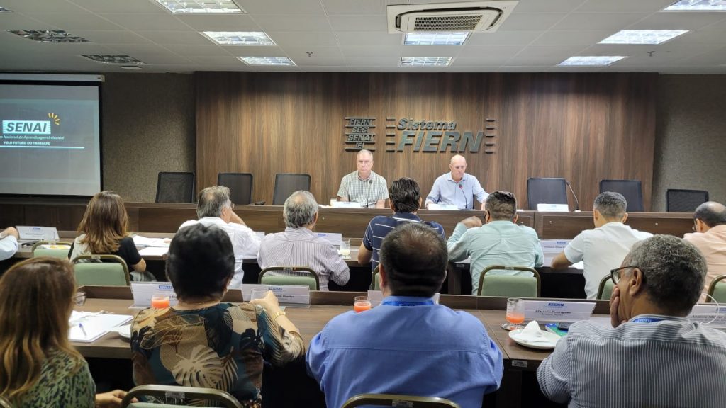 SENAI-RN apresenta resultados da “Escola de Eletricistas” em reunião do Conselho Regional