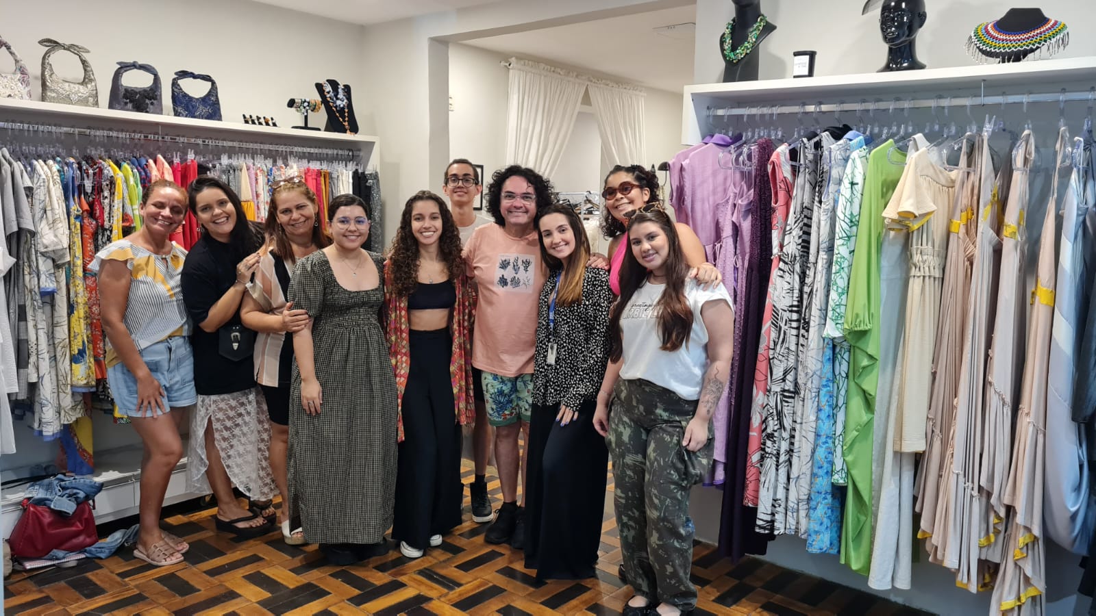 Parceria entre SENAI Moda RN e ‘Ateliê Júlio César NYC’ cria look exclusivo para a cantora Krhystal