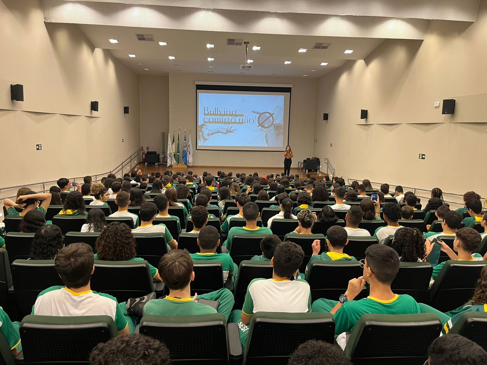 SESI Escola São Gonçalo do Amarante promove palestra sobre bullying e cyberbullying