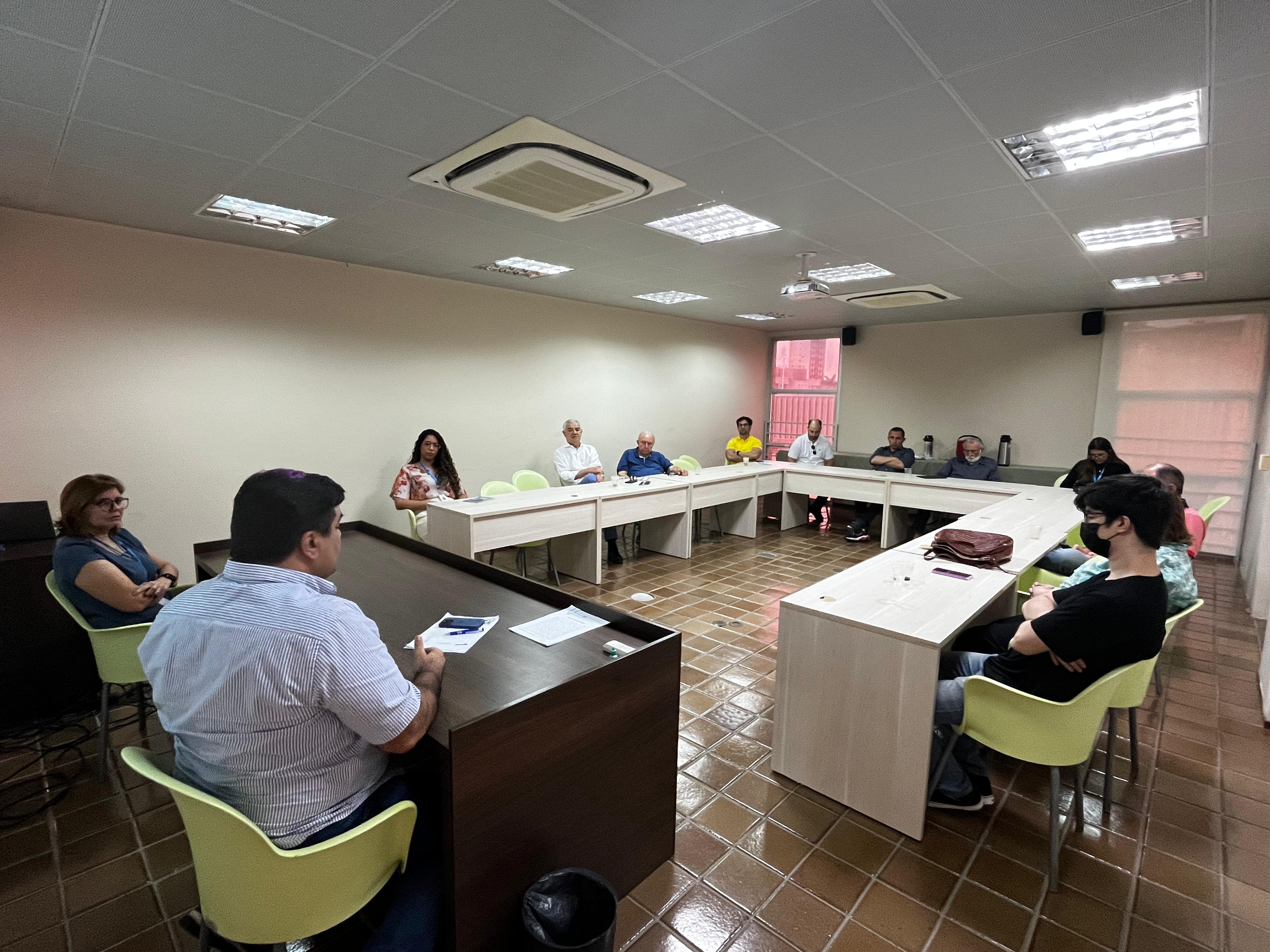 SINDLEITE-RN apresenta nova logomarca e site em reunião com associados