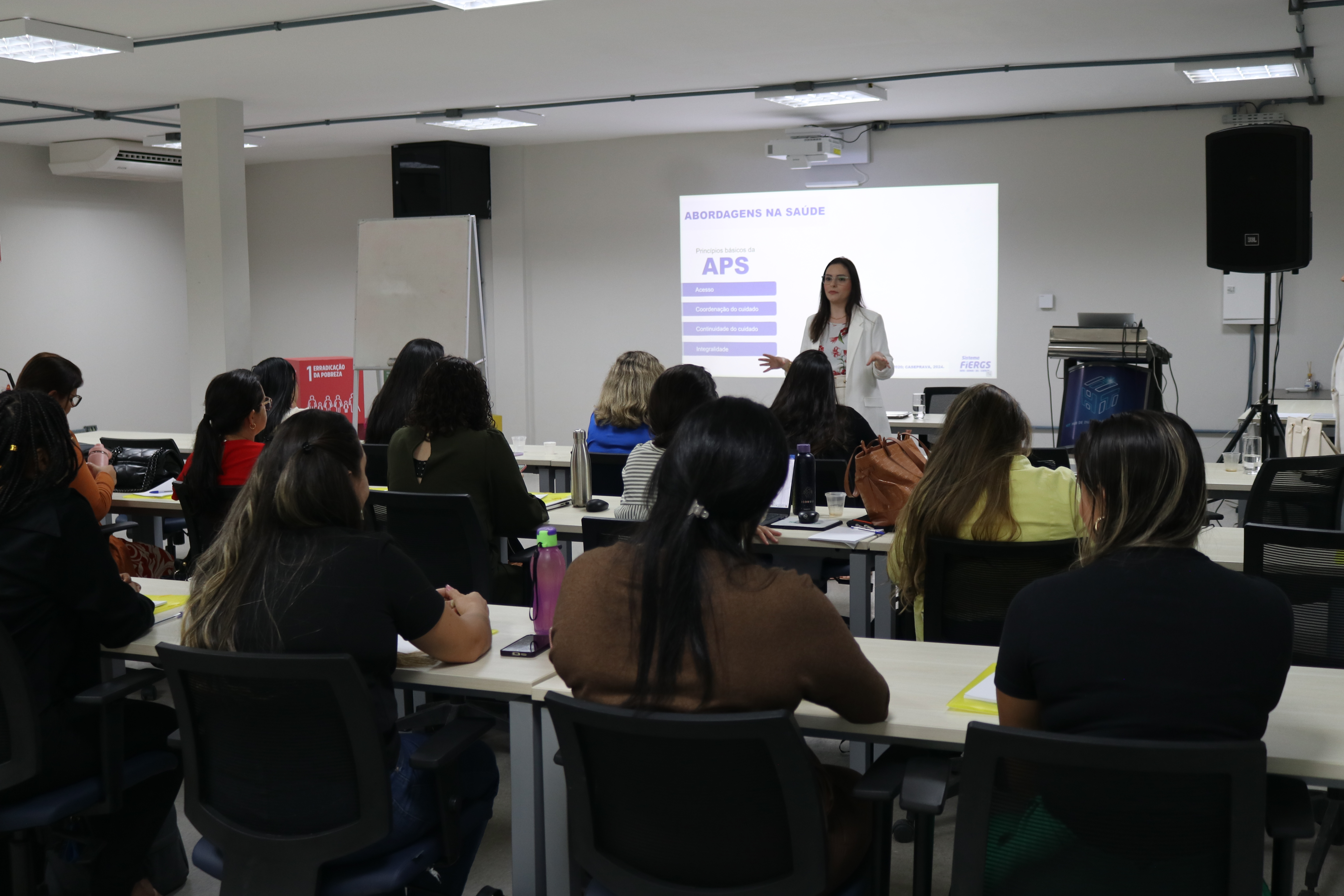 Workshop de Saúde Integral capacita equipe do SESI-RN com foco no cuidado multidisciplinar