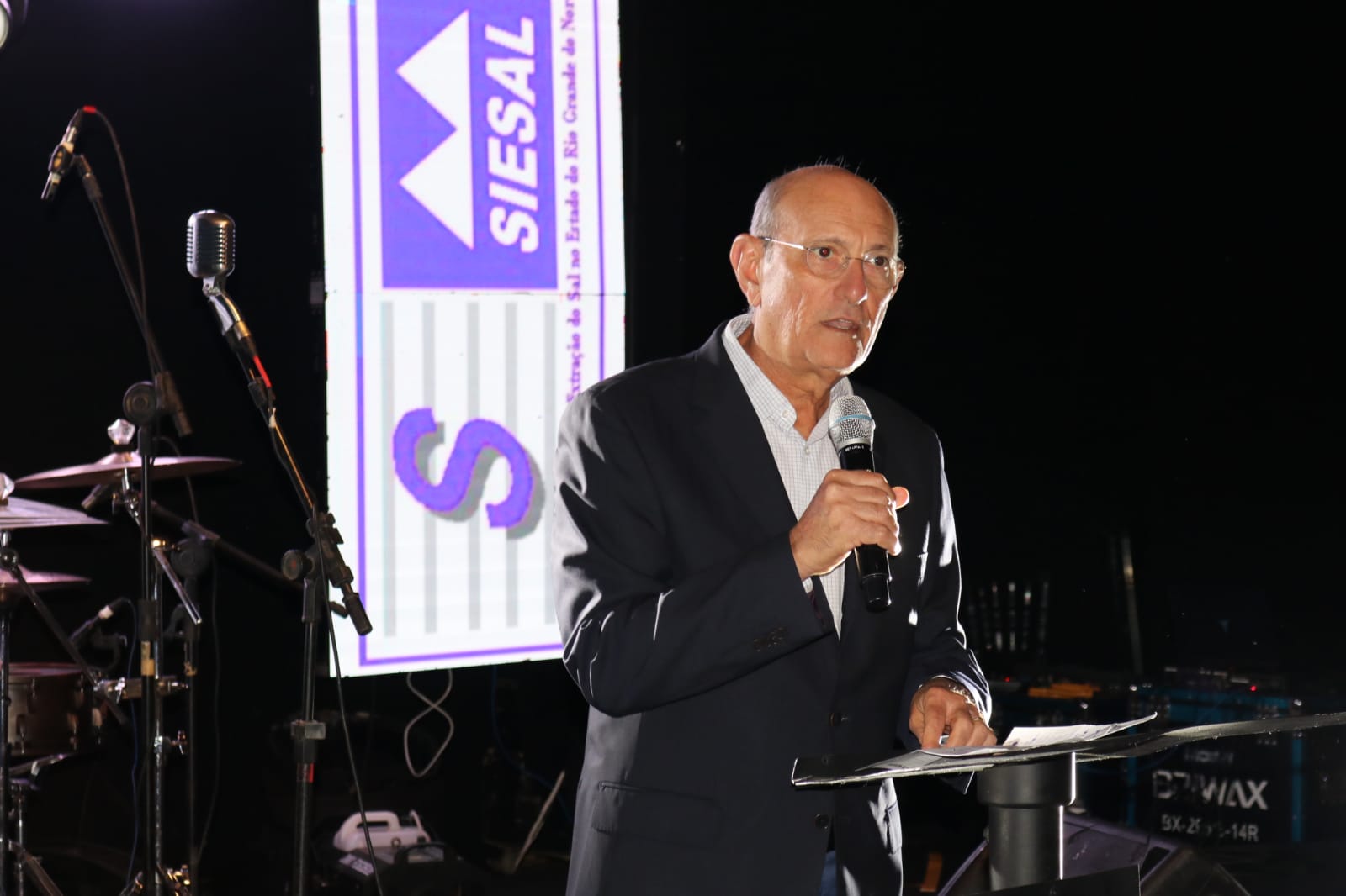 Roberto Serquiz ressalta o apoio da FIERN à indústria salineira na confraternização do SIESAL, em Mossoró