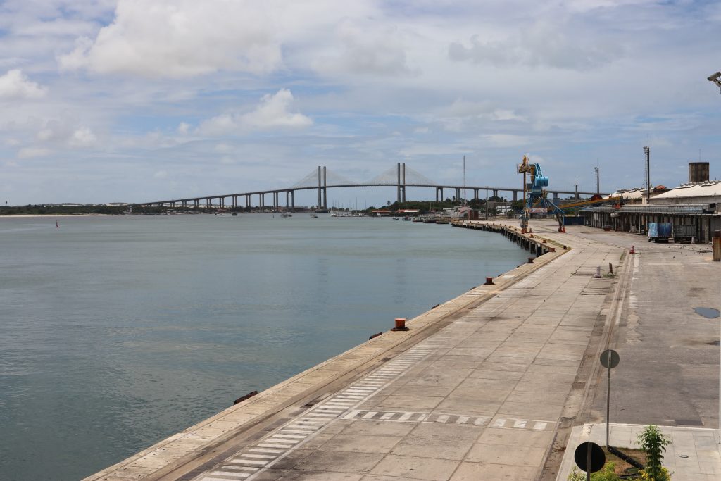 FIERN participa de entrega de licença ambiental para dragagem do Porto de Natal