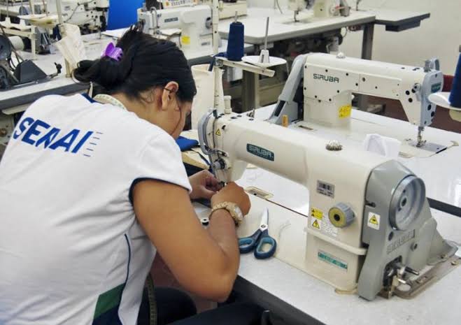 SENAI-RN oferece curso gratuito de Costureiro Industrial em parceria com Guararapes