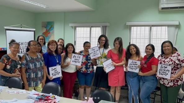 SENAI Moda e Casa Durval Paiva promovem oficina criativa de customização para pacientes e familiares